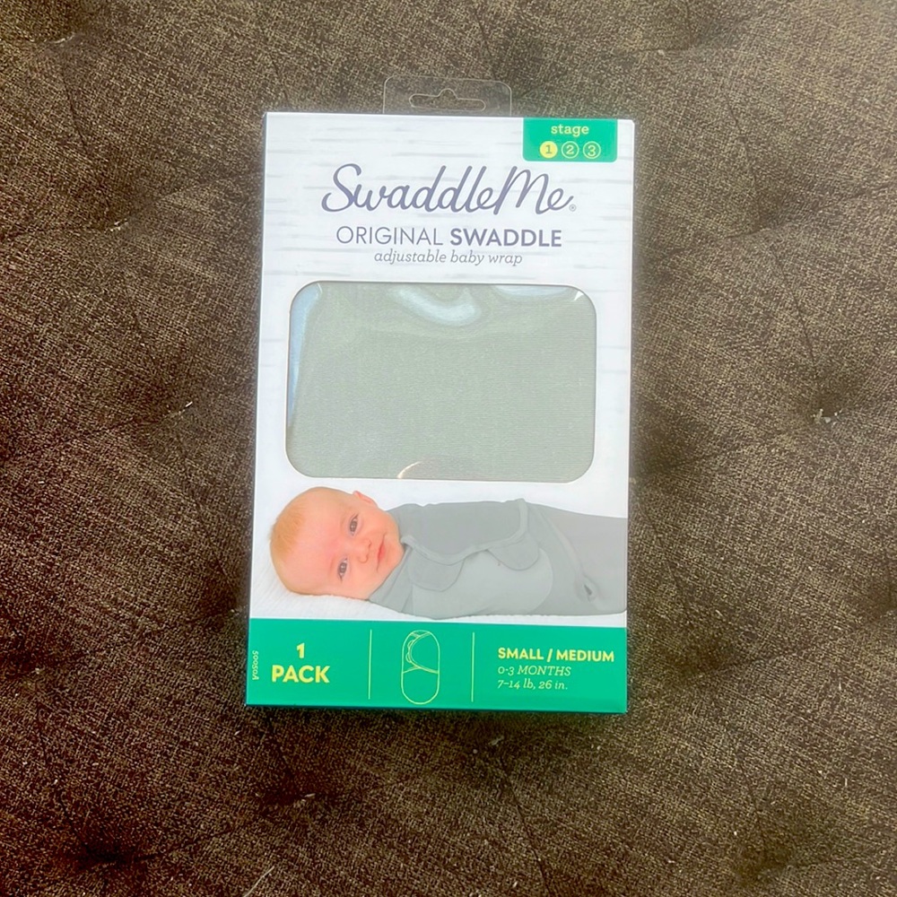 SwaddleMe adjustable baby wrap stage 1